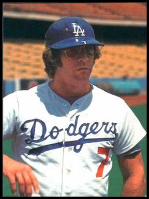 15 Steve Yeager